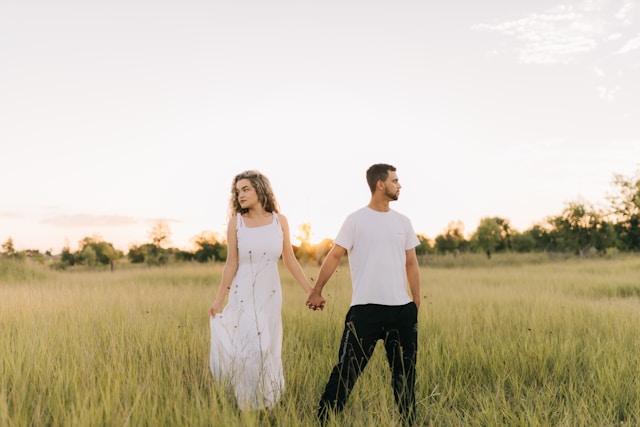 電話占いヴェルニ　倖々徠（ささら）先生