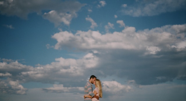 電話占いヴェルニ 莉帆先生