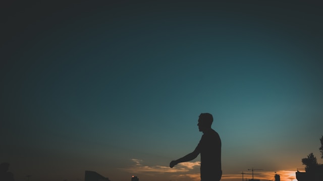 電話占いニーケ 咫輝先生 口コミ