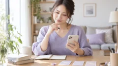 千里眼で自分に合う占い師を探す女性